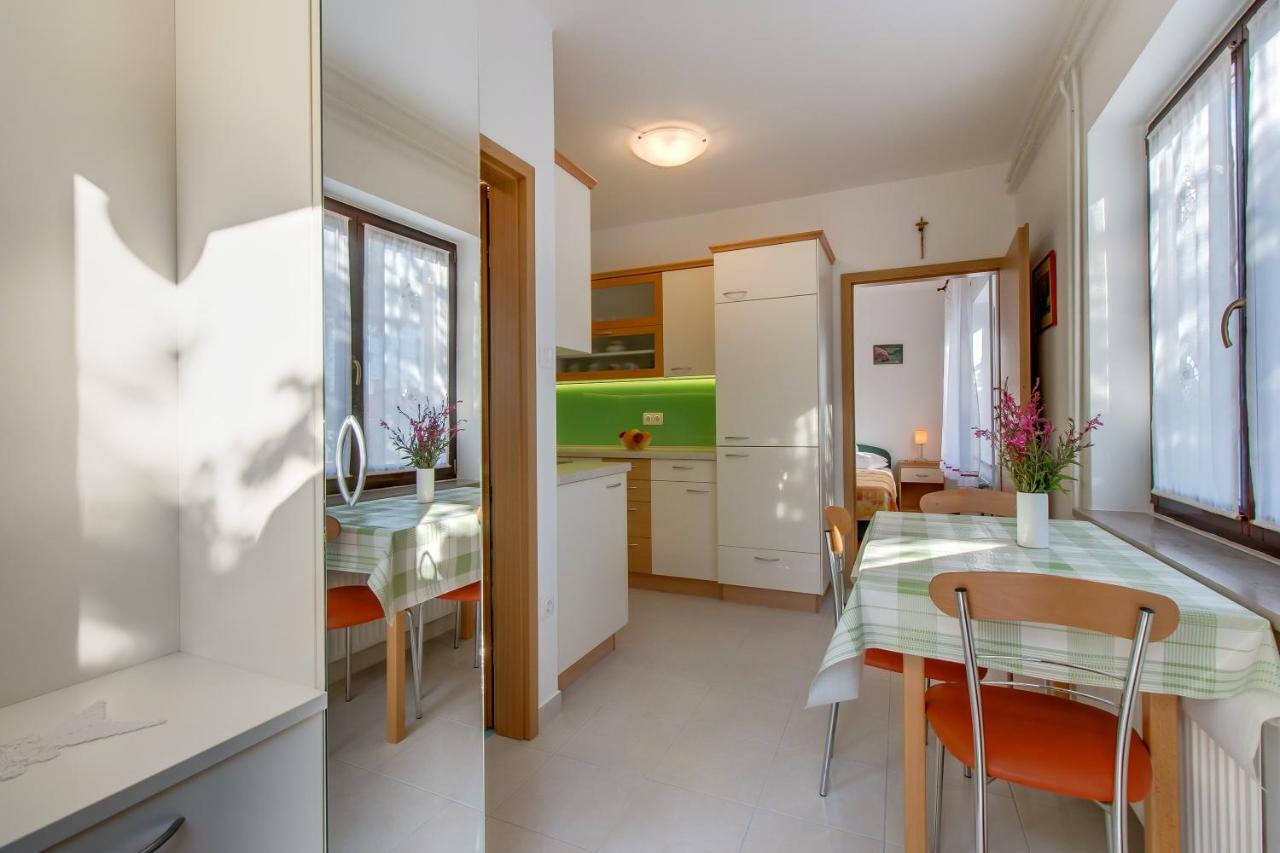 Apartment Simona مالي لوشينغْ المظهر الخارجي الصورة